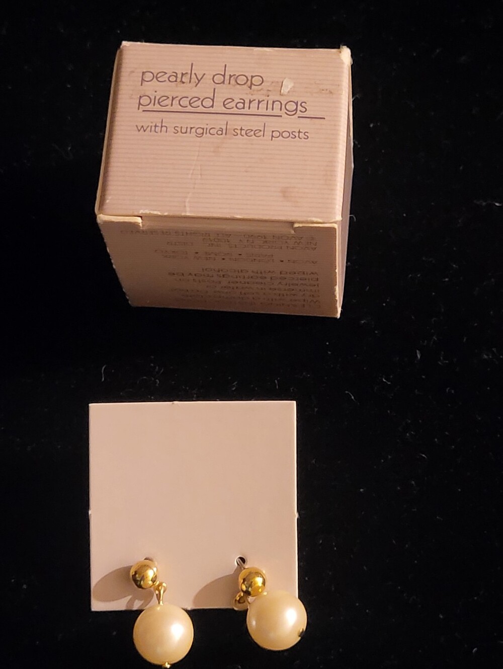 Vintage 1990 Avon Pearly Drop Pierced Earrings NIB Faux Pearl Gold Tone Retro
